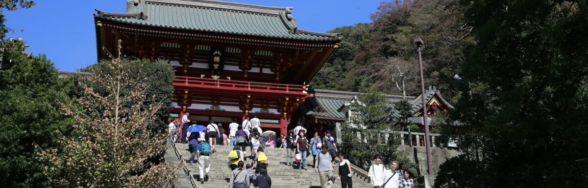 Day Trip from Tokyo: Cafes, Temples, and Beaches in Kamakura